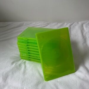 10 empty Xbox game cases